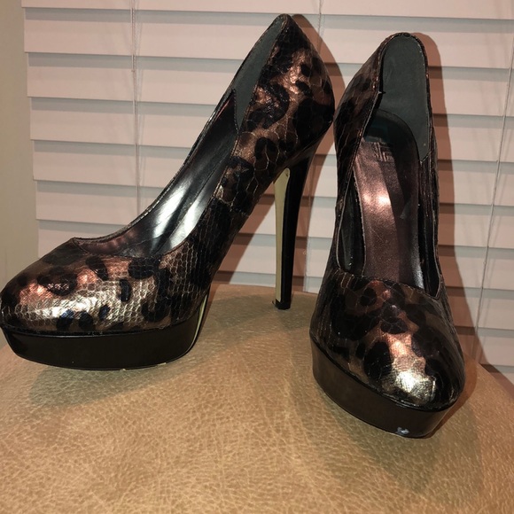 🚂Metallic leopard platform heels - Picture 2 of 7
